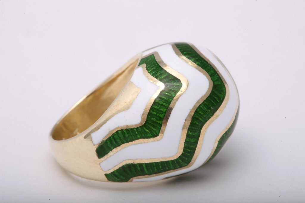 Martine Green and White Striped Enamel Gold Ring In Good Condition For Sale In Miami Beach, FL