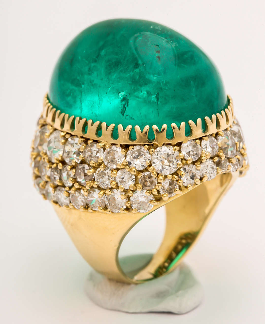 emerald cabochon price per carat