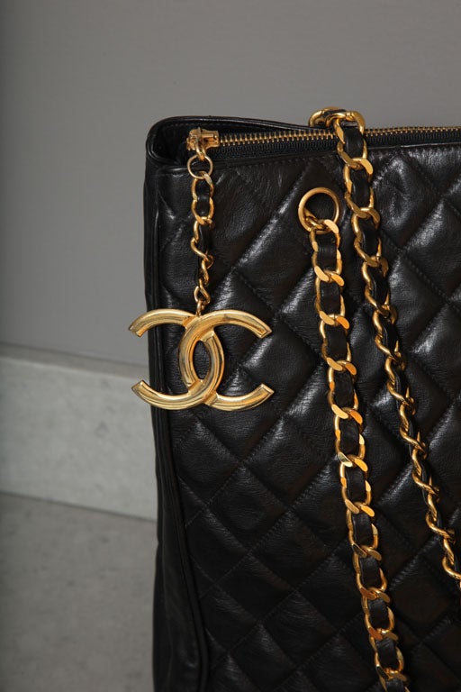 Chanel Black Tote Bag with Quilted Details In Good Condition In Chicago, IL