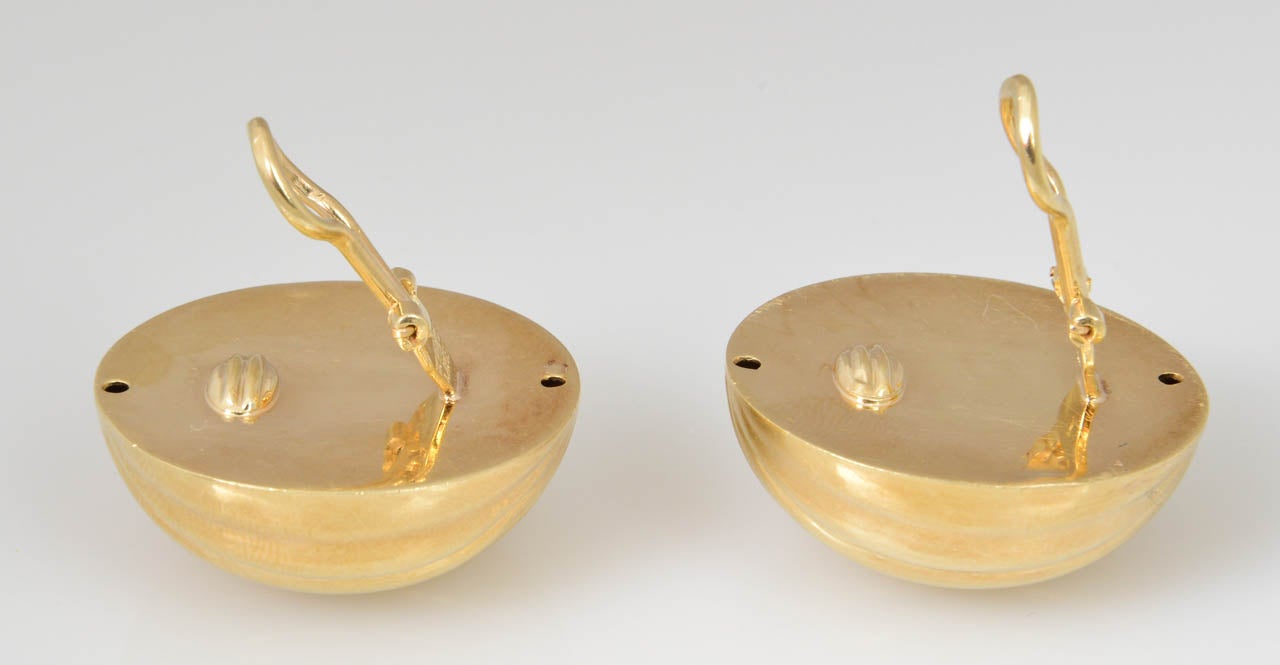 Elegant Ribbed Gold  Domed Ball Clip Earrings 1