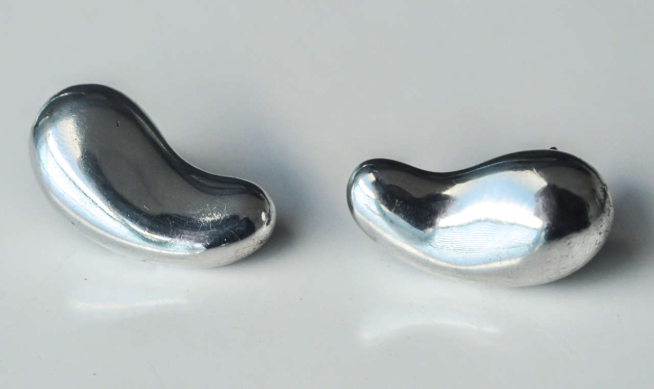 Tiffany & Co. Peretti Large Sterling Silver Bean Earrings In Good Condition In Winnetka, IL