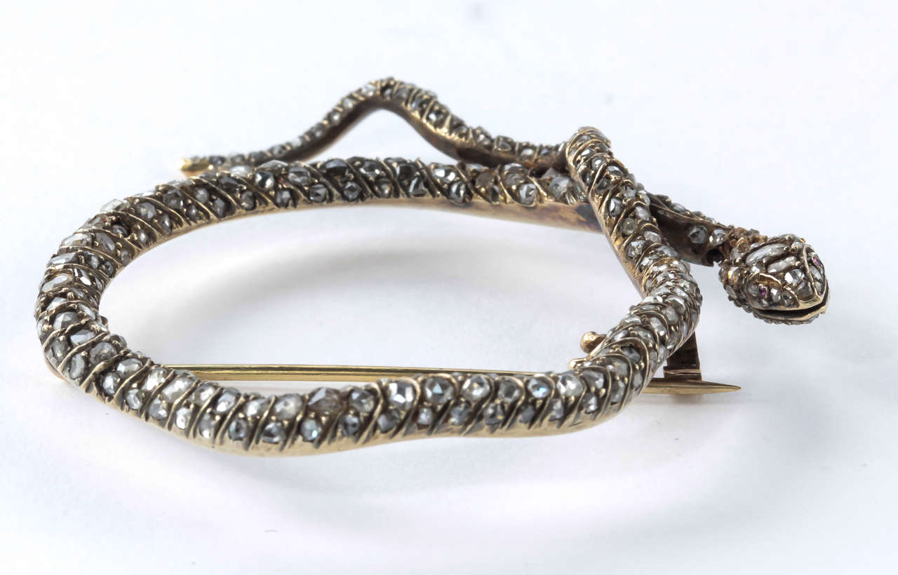 Antique Diamond Snake Brooch In Fair Condition For Sale In New York, NY
