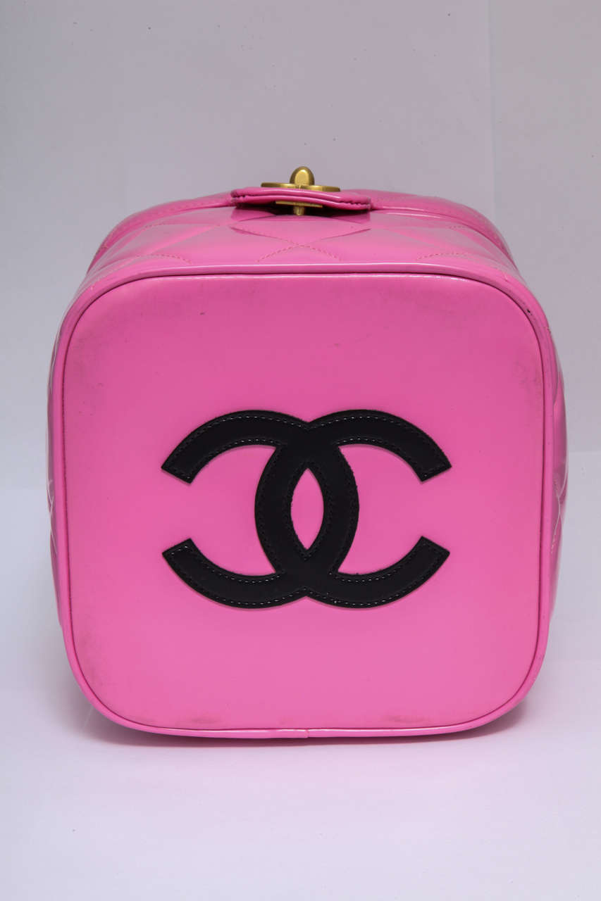 Chanel 1995 Pink Heart Mirror Vanity Case Bag at 1stDibs chanel pink