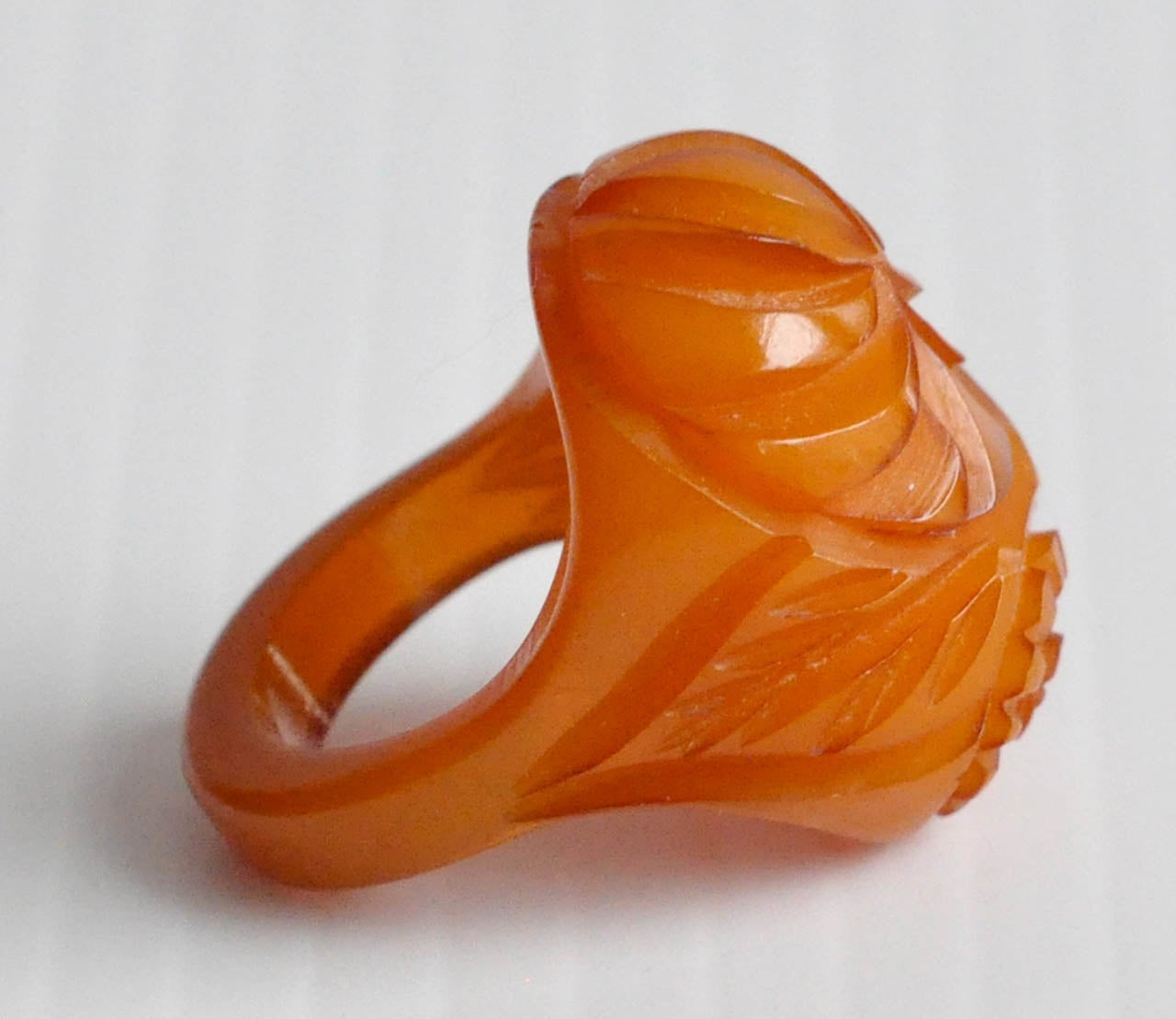 Carved Butterscotch Bakelite Ring In Excellent Condition In Winnetka, IL