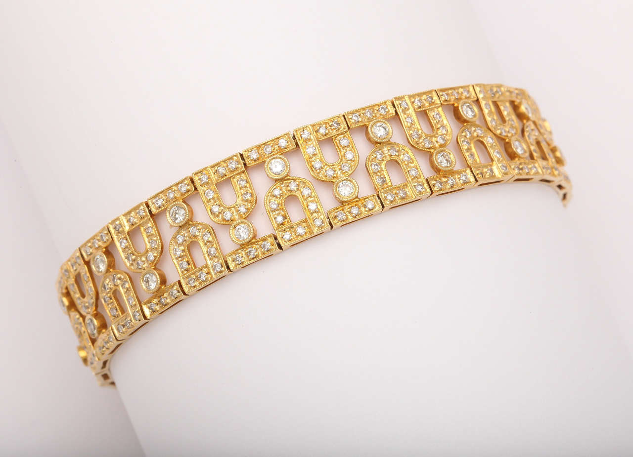Pave Diamond Gold Bracelet With Repeated Design At 1stdibs Pave Diamond Gold Bracelet With Repeated Design In Excellent Condition For New York