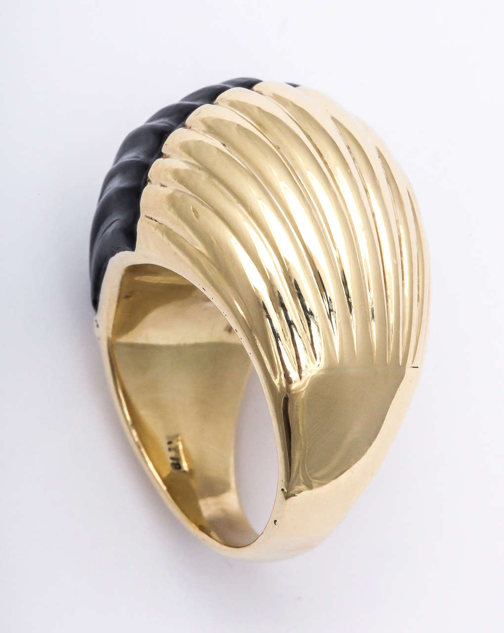 Bold Onyx Gold Ribbed Ring For Sale 1