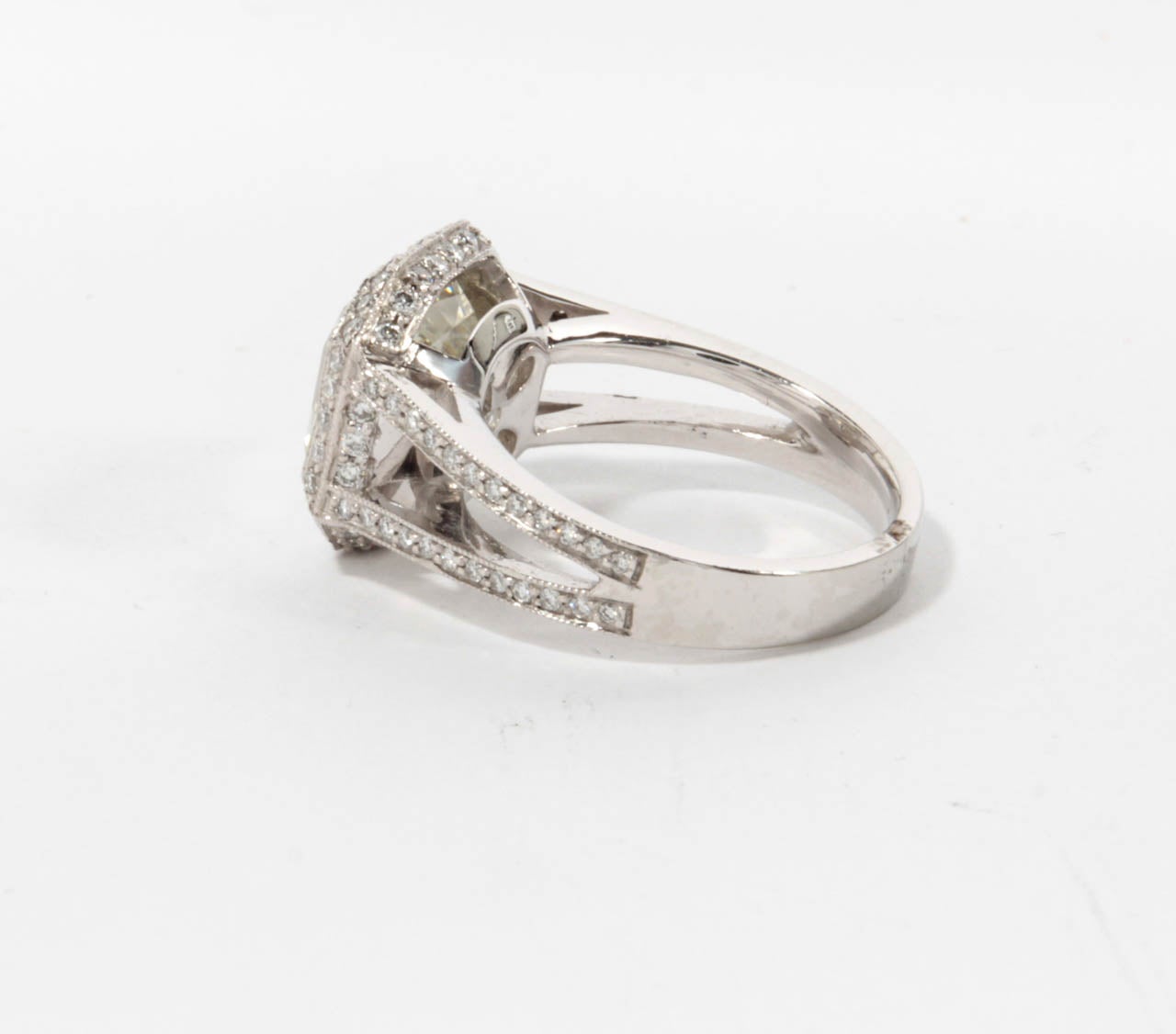 Zertifizierter Verlobungsring mit 5,28 Karat Diamant im Asscher-Schliff im Angebot 1