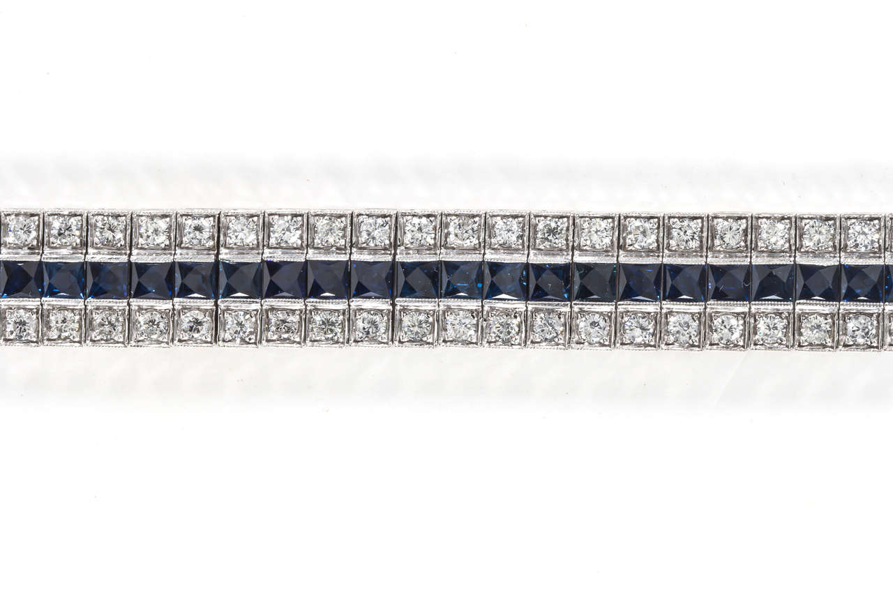 Taglio francese Bracciale unico con diamanti e zaffiri taglio francese a linea larga in vendita