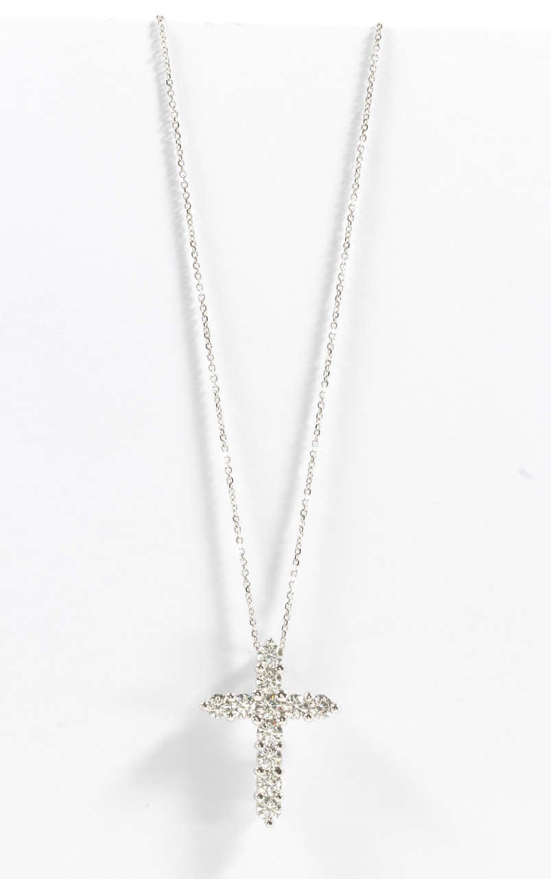 Classic Diamond Cross Pendant on Chain For Sale at 1stDibs