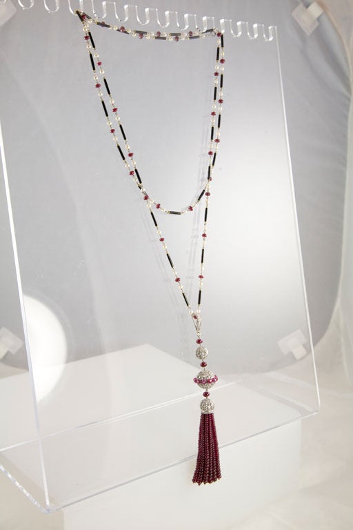 Gorgeous Ruby Tassel Necklace In Excellent Condition For Sale In Calabasas, CA