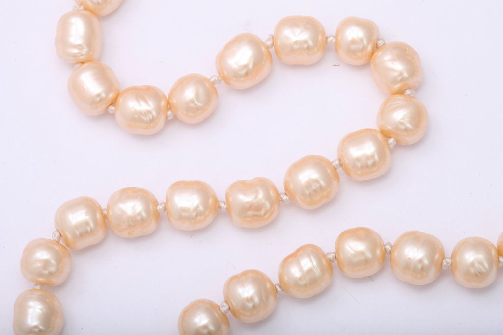 Women's CHANEL  Long Pearl Necklace