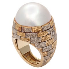 Retro Massive Two Tone Ring With Mabe Pearl