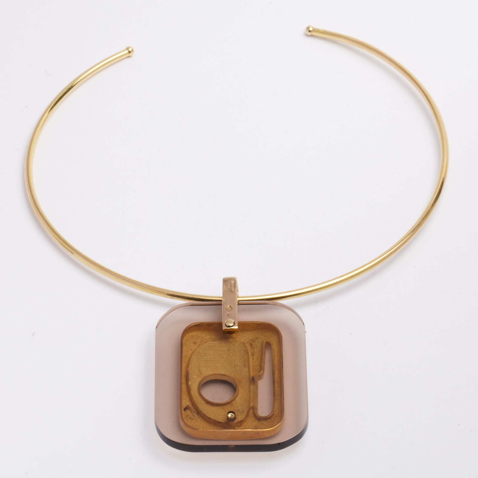 Gold and Bakelite Necklace Circa 1970 For Sale 6