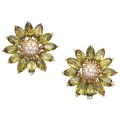 1980
s Peridot And Diamond Gold Sunflower Earcips