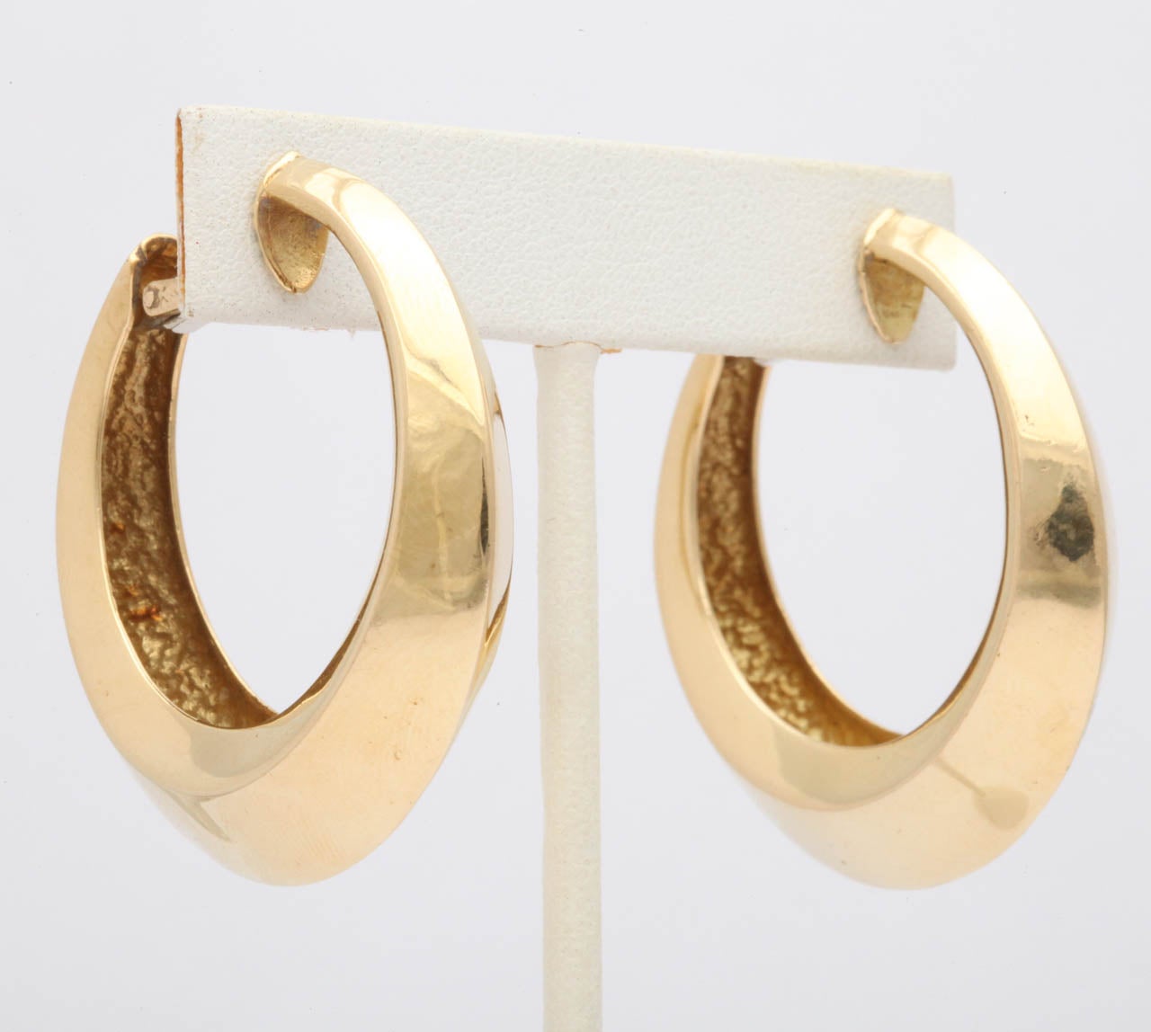 18kt yellow gold knife edge jumbo gold hoop lips with fancy clip-on closures maiy needed