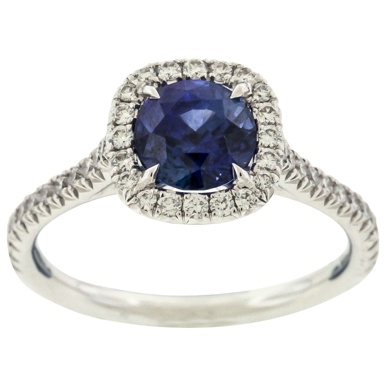 Sapphire Diamond Ring For Sale at 1stdibs