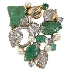 Retro Hand Carved Pearl Emerald Diamond Gold Platinum Foliage Design Brooch 10