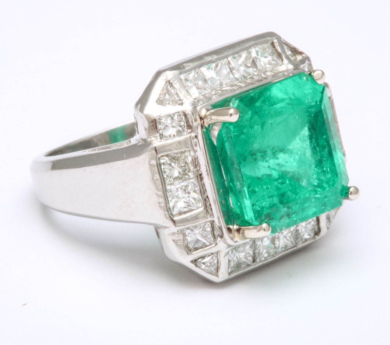 Natural Colombian Emerald Diamond Platinum Ring