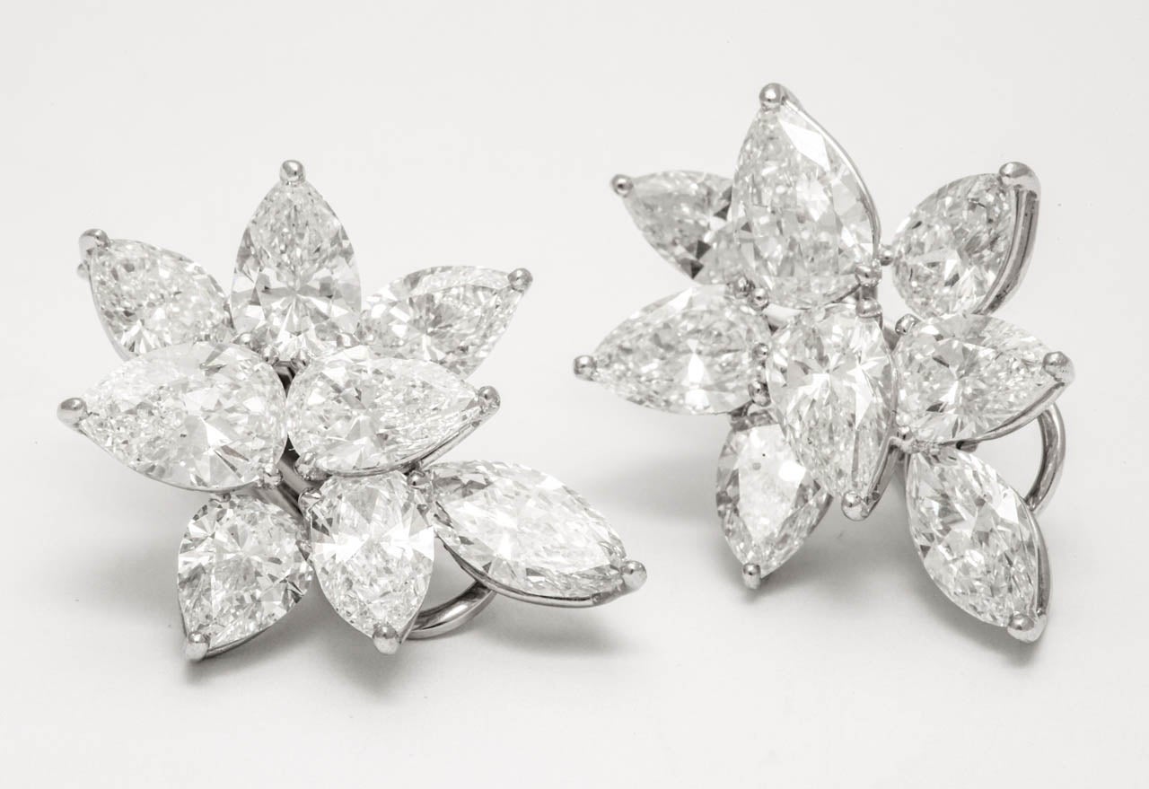 platinum mounts containing 16 marquise and pear shape diamonds 15.90 carats
"DEF" colors and IF to SI1 clarity
all with GIA reports
Breakdown on request