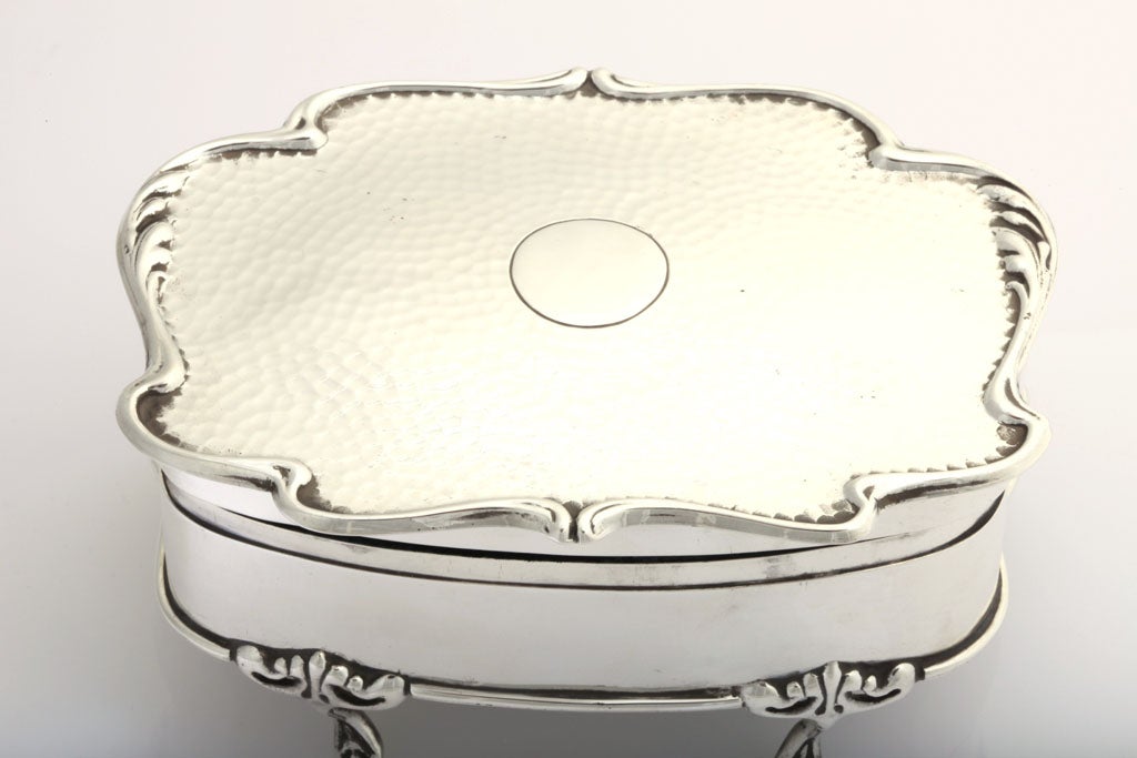 Footed, Hammered Sterling Silver Jewelry Box In Excellent Condition In New York, NY