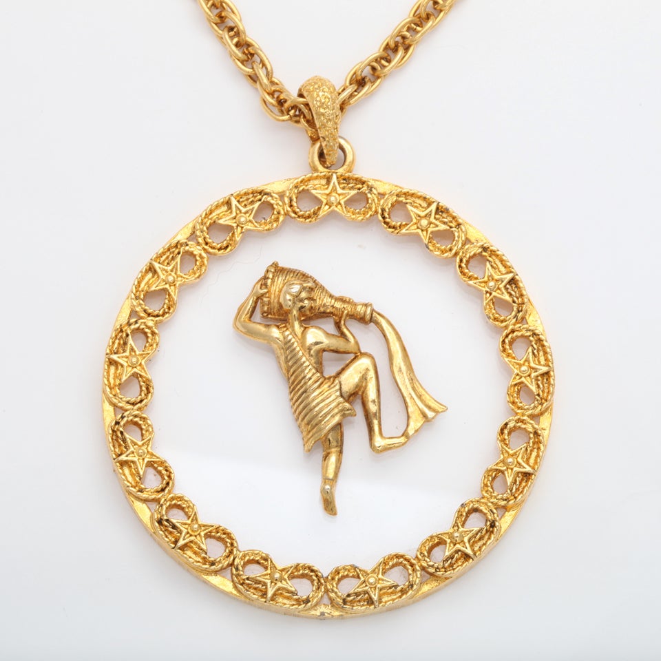Goldtone and Lucite Zodiac Pendant Necklace In Excellent Condition In Stamford, CT