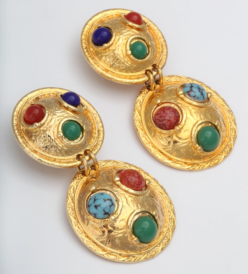 Double Shield Dangle Earrings In Excellent Condition For Sale In Stamford, CT