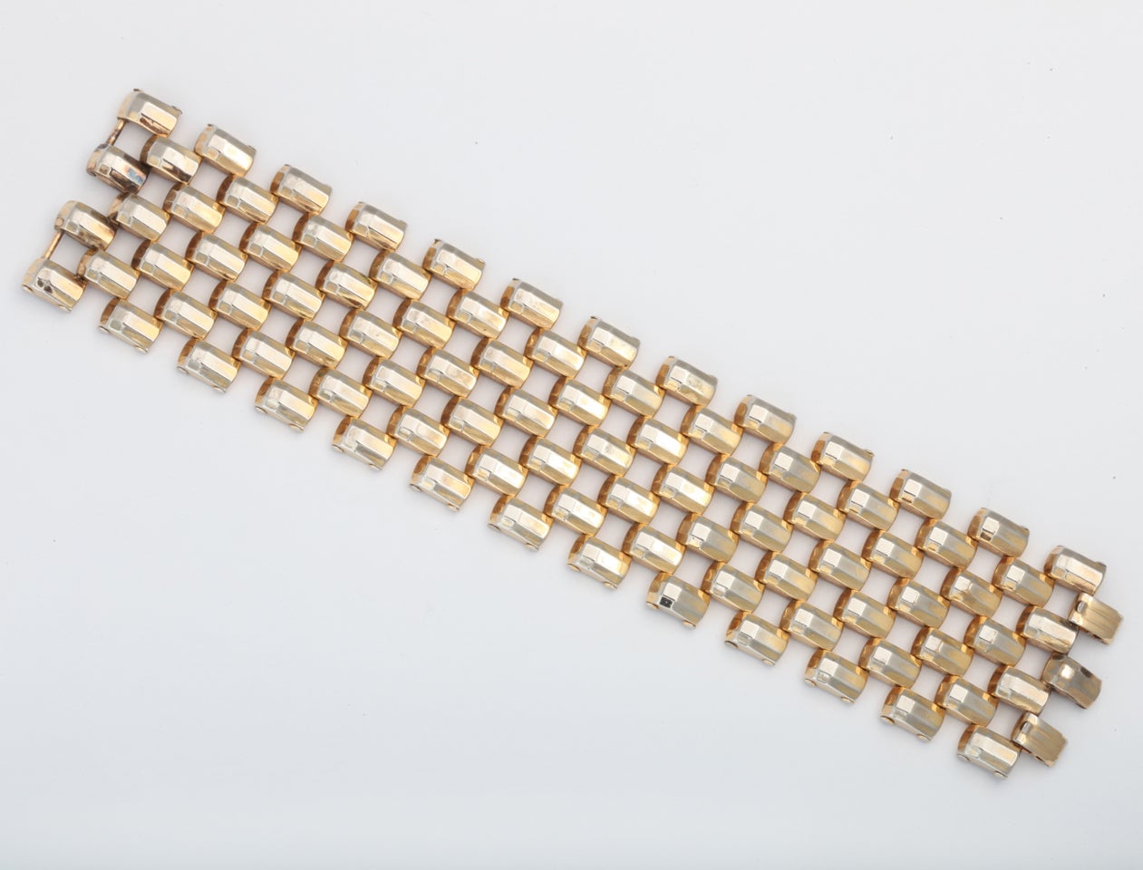 Intricately linked Kreisler 1940's goldtone bracelet.
