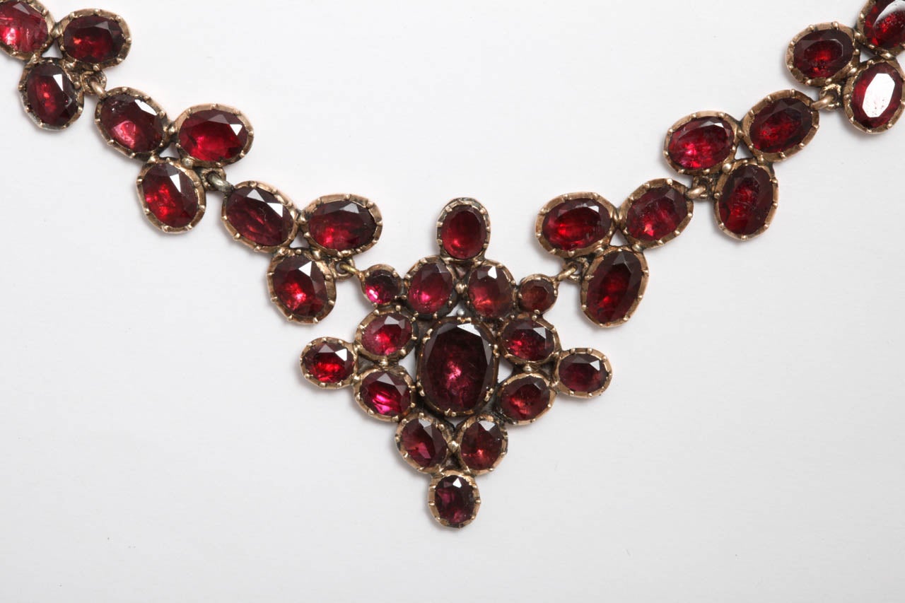 Mixed Cut Brilliant Georgian Garnet Necklace, circa 1820