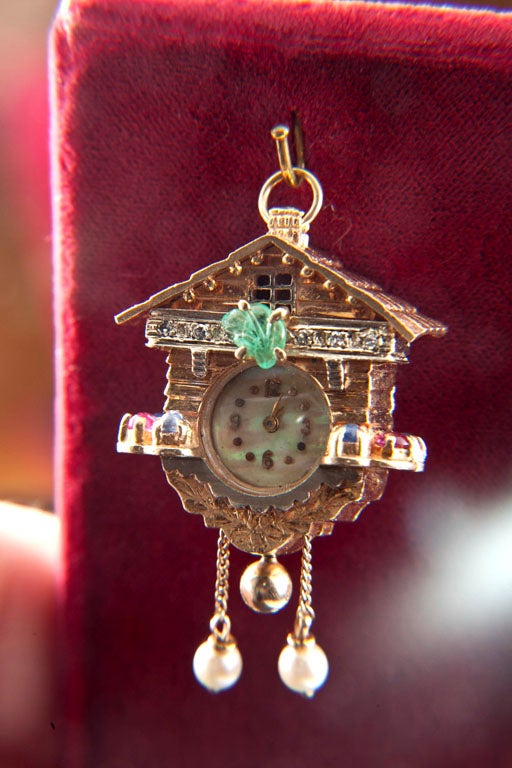 Gold  Cuckoo  Clock  Pendent  Watch 1
