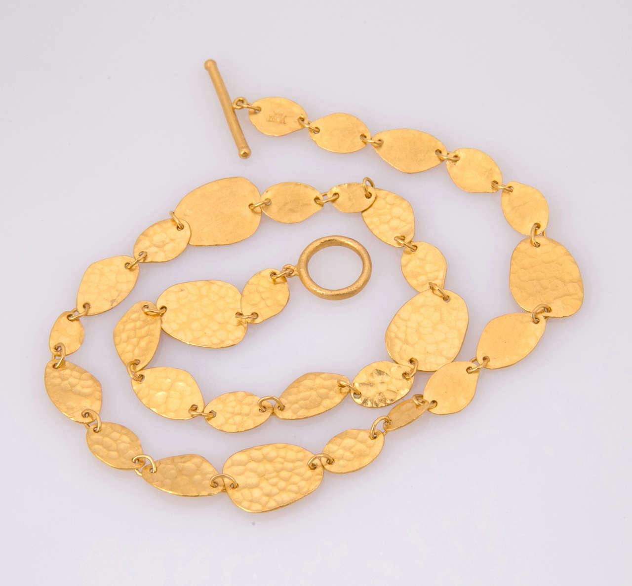 Yossi Harari Gold Necklace In Excellent Condition For Sale In St.amford, CT