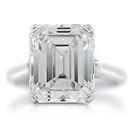 Metal: Platinum
Diamond: Emerald Cut Diamond - 6.43ctw (11.72 x 9.71 x 6.30mm)
Measurements: Ring Size - 5
Marked/Tested: TIFFANY & CO, PT950, S01682, 6.43ct
Clarity: VS1
Color: H
Weight: 7.1g
GIA TIFFANY & CO PLATINUM 6.43ct H/VS1 EMERALD