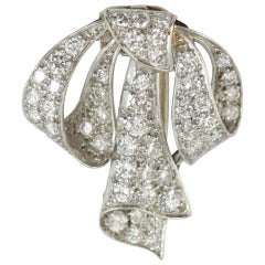 1950s Diamond Platinum Mounted Ribbon Brooch 1