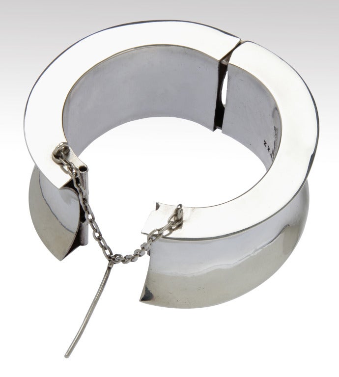 Antonio Pineda Modernist Silver Bracelet In Excellent Condition In Chicago, IL