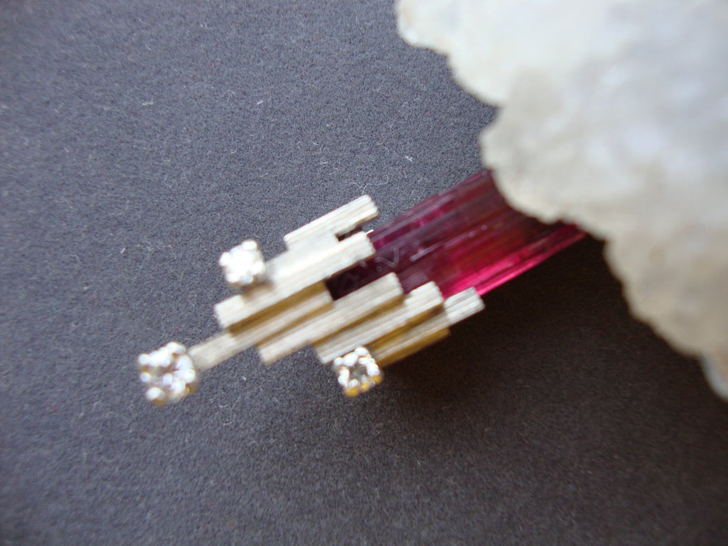 Rare Pink Tourmaline Crystallized Agate Diamond Gold Pendant For Sale 3
