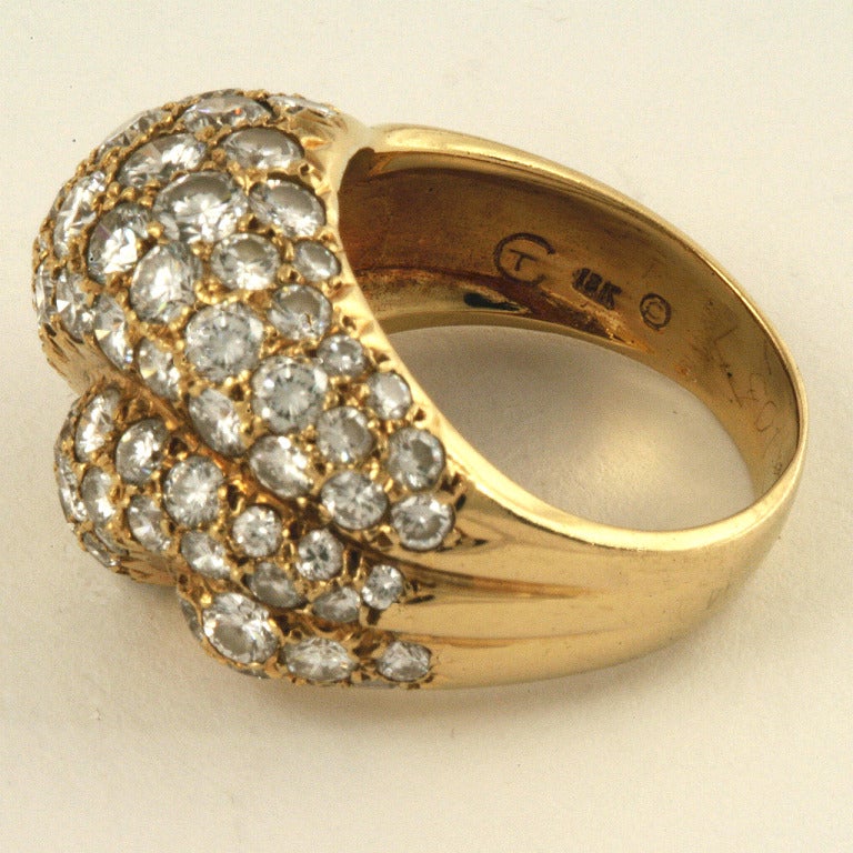 Mid-20th Century Diamond and Gold Cocktail Ring In Excellent Condition In New York, NY