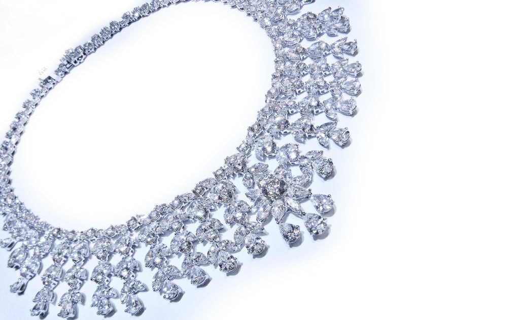 This Impressive diamond Necklace from Special Collection made with top quality diamonds. 92.55 CT total weight of diamonds, all F/G in Color, VS in clarity.<br />
The combination of marque, round and pear Diamonds gives a Gorgeous look to the