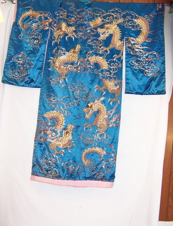 Early 20th Century Deep Turquoise Japanese Formal Kimono with Dragons In Excellent Condition For Sale In Oradell, NJ