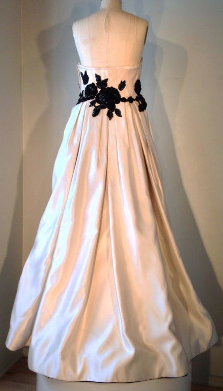 Exquisite Odicini Couture Runway Gown 1988 In Excellent Condition In Phoenix, AZ