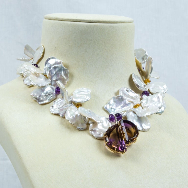 Keshi Pearl and Ametrine Gold Statement Pendant Necklace Fine Estate Jewelry In New Condition In Montreal, QC