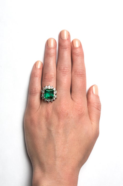 6.30 Carats Colombian Emerald Diamond Platinum Ring 3