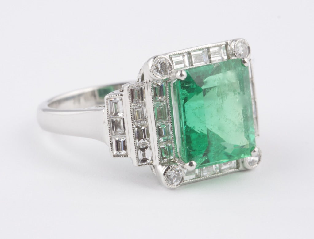 5.28 Carat Colombian Emerald Diamond Platinum Ring In Excellent Condition In Beverly Hills, CA