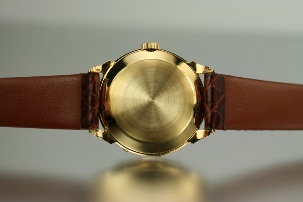 MOVADO Calendomatic Yellow Gold c1950s In Excellent Condition In Miami Beach, FL