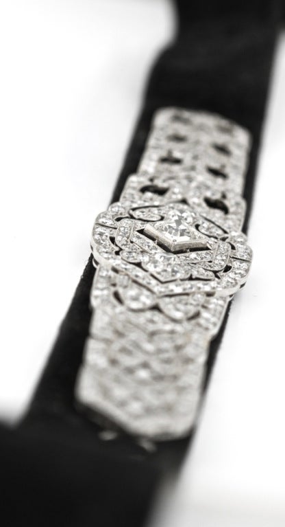 The Age of the Vanderbilts Diamond Black Velvet Choker/Bracelet/Tiara For Sale 1