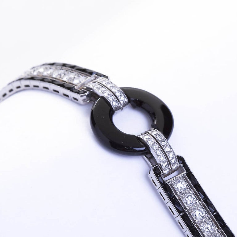 Taille française Bracelet Art déco en platine serti de diamants et onyx de 5,25 carats en vente