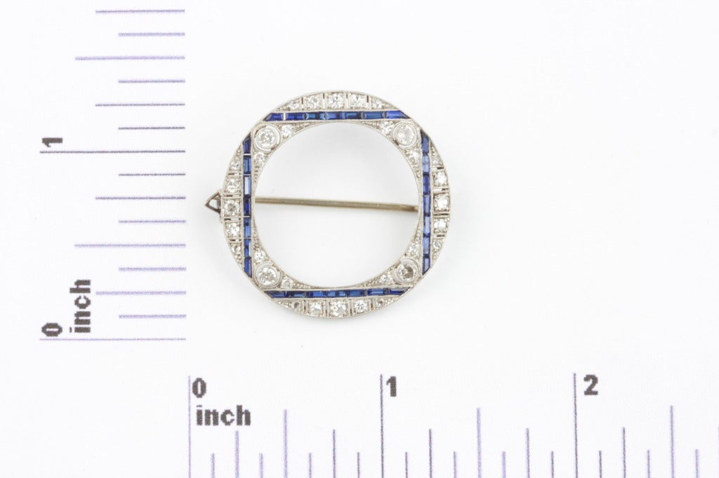 Women's Art Deco Sapphire Diamond Circle Brooch