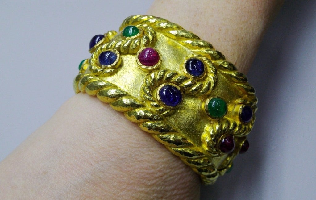 Women's David Webb Yellow Gold Sapphire Emerald Ruby Cuff Bracelet For Sale