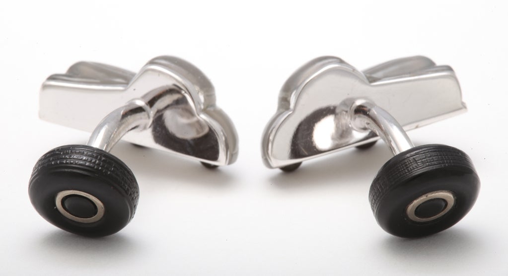 Exceptional Car Cufflinks by Michael Kanners In New Condition In Bal Harbour, FL