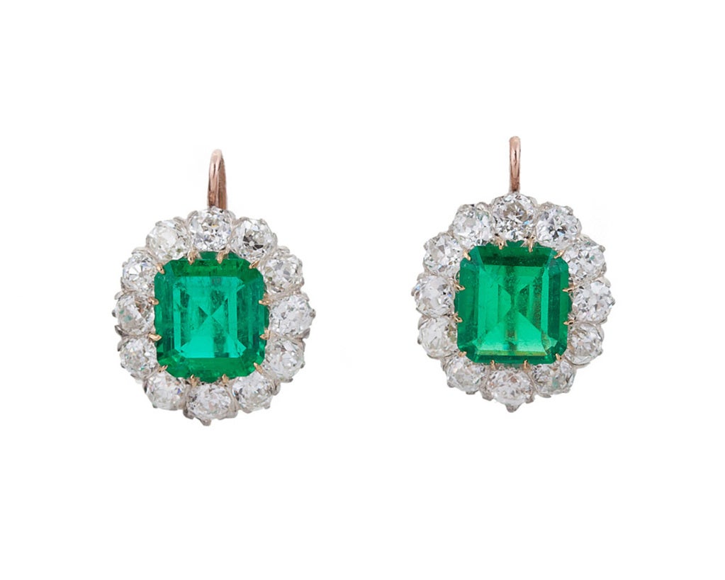 Exquisite Edwardian Emerald, Diamond, Platinum & Gold Earrings In Excellent Condition In Calabasas, CA