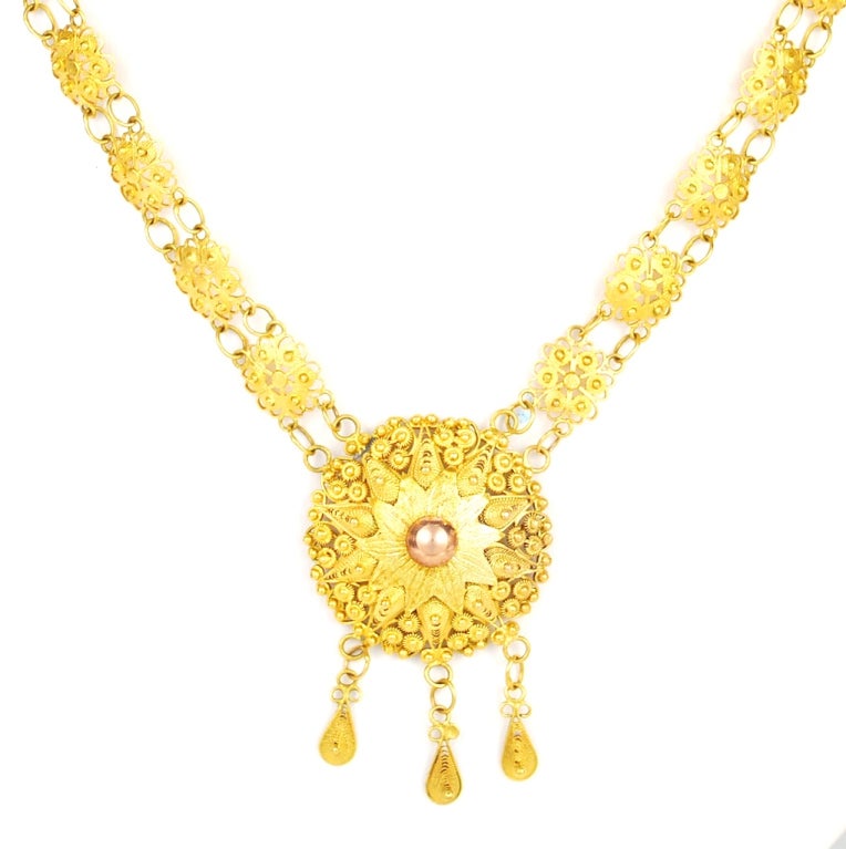 Delicate Mexican Filigree Gold Necklace 19thC