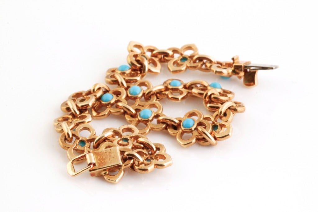 Visit MatterLA.com for more jewelry and accessories.

This vintage Van Cleef & Arpels bracelet has bright blue cabachon turquoise stones without any discoloration and Its length is 7.5 inches (19cm). The total weight is 19g. It also comes in the